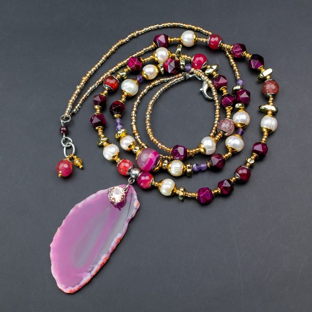 Long fuchsia stone bead necklace, large hot pink agate slice pendant necklace